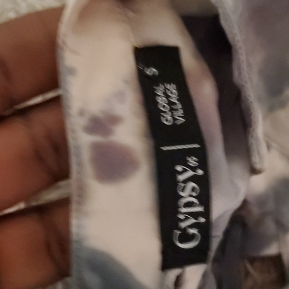 Gypsy silk tie dye 3/4 sleeve top. Size s - Picture 5 of 7